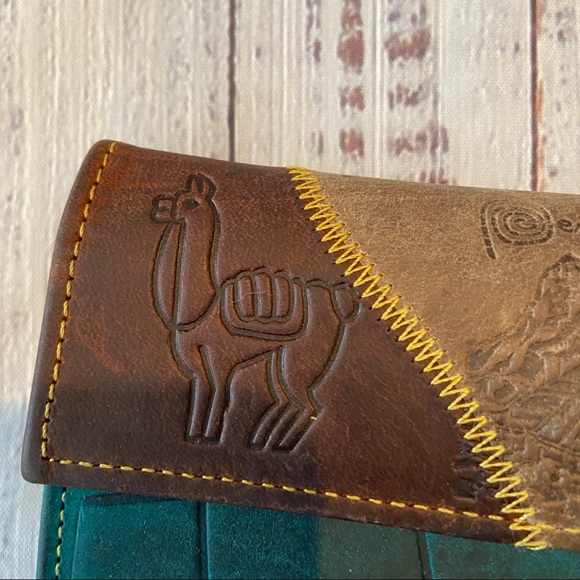 Peru Leather Trifold Wallet. Great Used Condition. - Picture 4 of 16